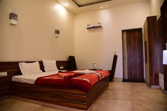 Imagen general del Hotel Kohinoor Palace, Faizabad. Foto 5