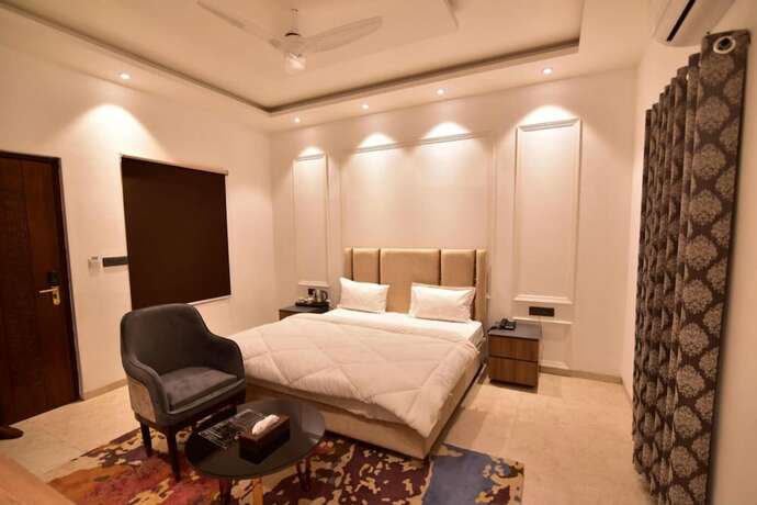 Imagen general del Hotel Kohinoor Palace, Faizabad. Foto 7