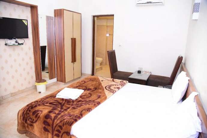 Imagen general del Hotel Kohinoor Palace, Faizabad. Foto 18