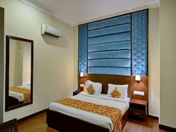 Imagen de la habitación del Hotel Kohinoor Palace, Ludhiana. Foto 21