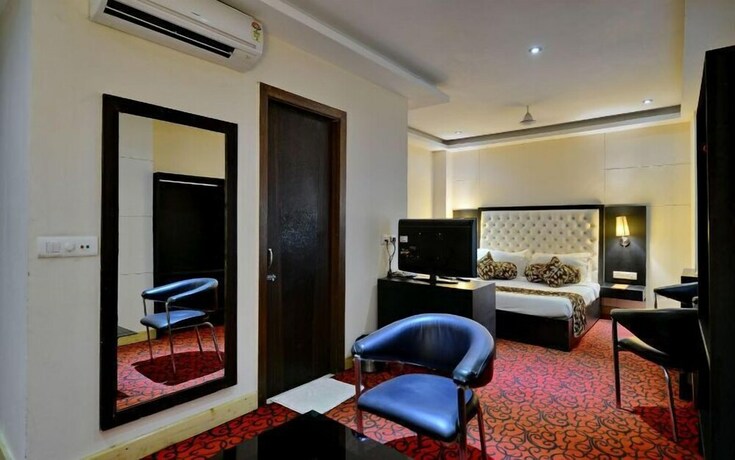 Imagen de la habitación del Hotel Kohinoor Palace, Ludhiana. Foto 26