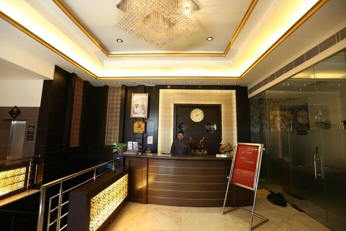 Imagen de los interiores del Hotel Kohinoor Palace, Ludhiana. Foto 32