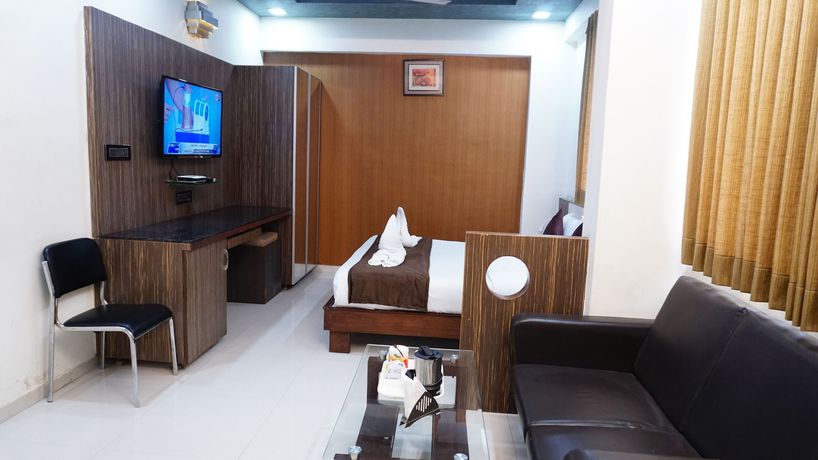 Imagen de los interiores del Hotel Kohinoor Plaza, Ahmedabad. Foto 18