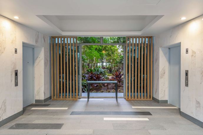 Imagen de los interiores del Hotel Koi Resort Saint Kitts, Curio Collection By Hilton. Foto 13