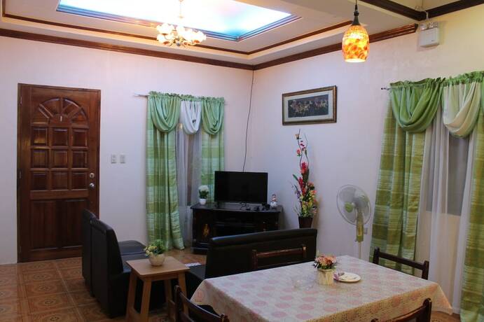 Imagen de la habitación del Hotel Kojie House. Foto 8