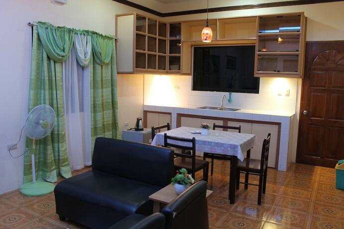 Imagen de la habitación del Hotel Kojie House. Foto 11