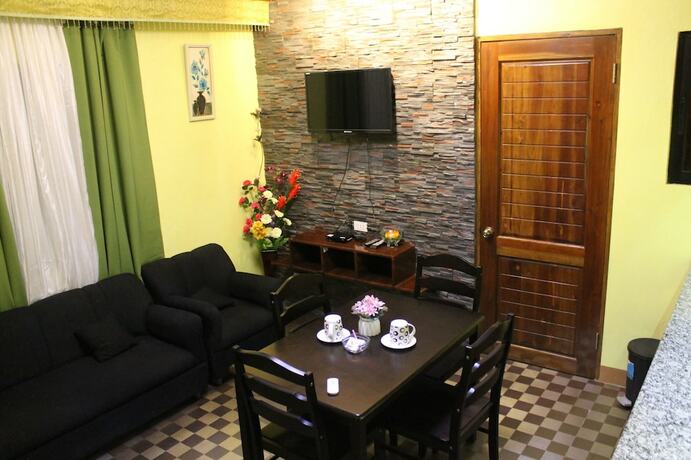 Imagen de la habitación del Hotel Kojie House. Foto 17