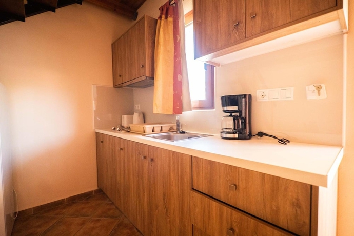 Imagen de la habitación del Hotel Kokalas Resort. Foto 12