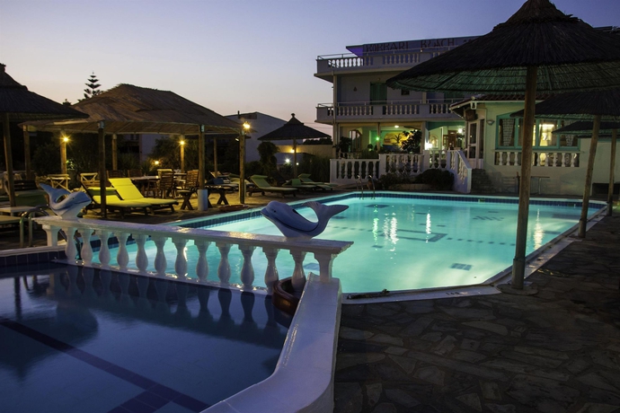 Imagen de la piscina del Hotel Kokkari Beach. Foto 9