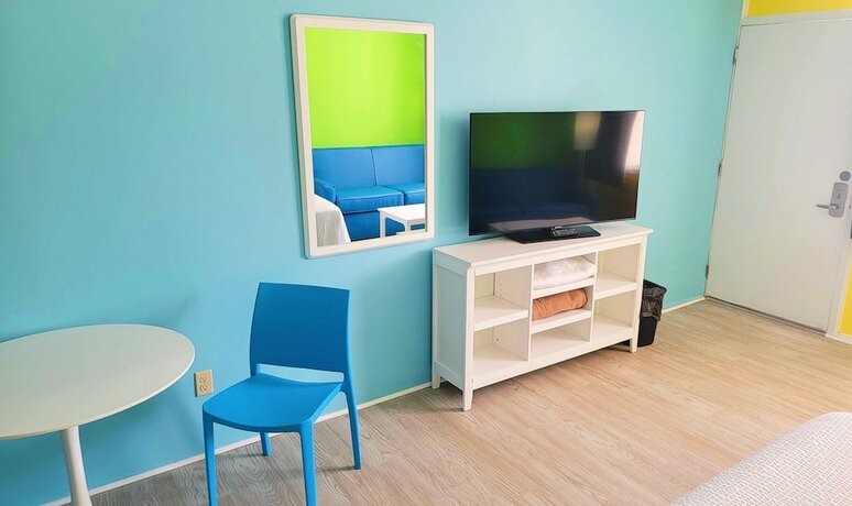Imagen de la habitación del Hotel Kokomo Suites. Foto 13