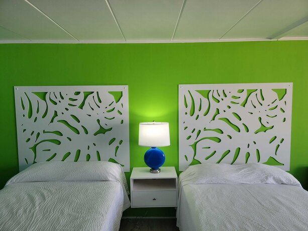 Imagen de la habitación del Hotel Kokomo Suites. Foto 17