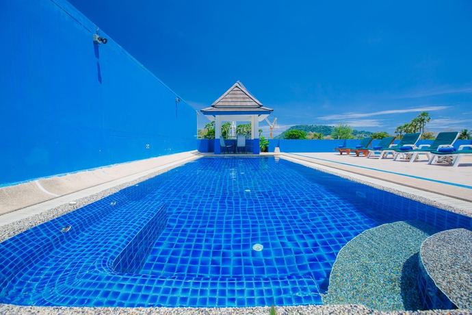 Imagen de la piscina del Hotel Kokotel Phuket Patong. Foto 16