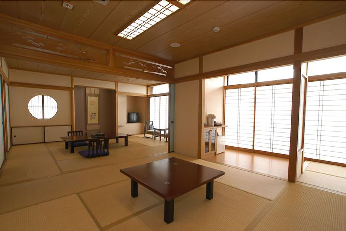 Imagen de la habitación del Hotel Kokusai Kanko Kishotei. Foto 6