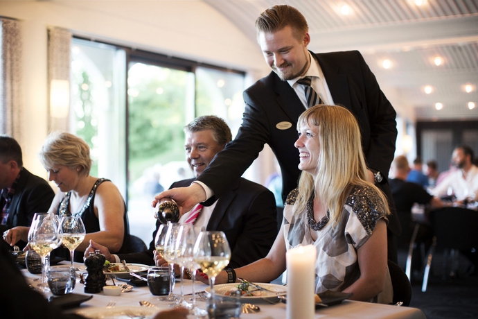 Imagen del bar/restaurante del Hotel Koldingfjord. Foto 6