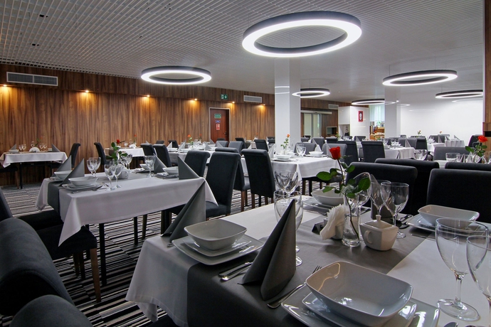 Imagen del bar/restaurante del Hotel Kolejarz Best For You. Foto 4