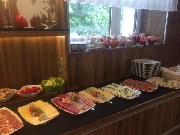 Imagen del bar/restaurante del Hotel Kolejarz Best For You. Foto 8