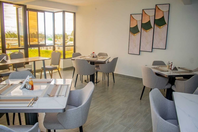 Imagen del bar/restaurante del Hotel Kolel and Suites. Foto 4