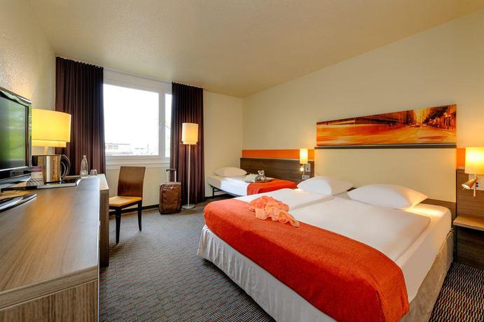 Imagen de la habitación del Hotel Koln West. Foto 5