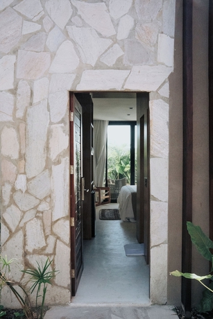 Imagen de la habitación del Hotel Koloa Concept. Foto 9