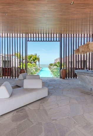 Imagen de los interiores del Hotel Koloa Concept. Foto 16