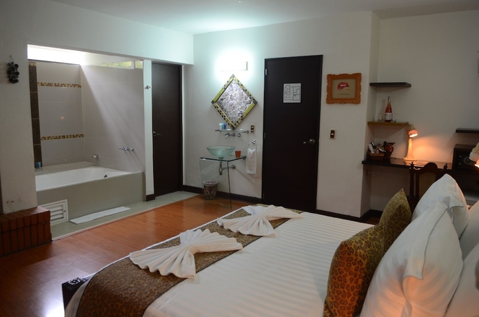 Imagen de la habitación del Hotel Kolor Boutique. Foto 17