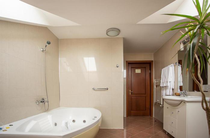 Imagen de la habitación del Hotel Kolping, Brasov. Foto 16