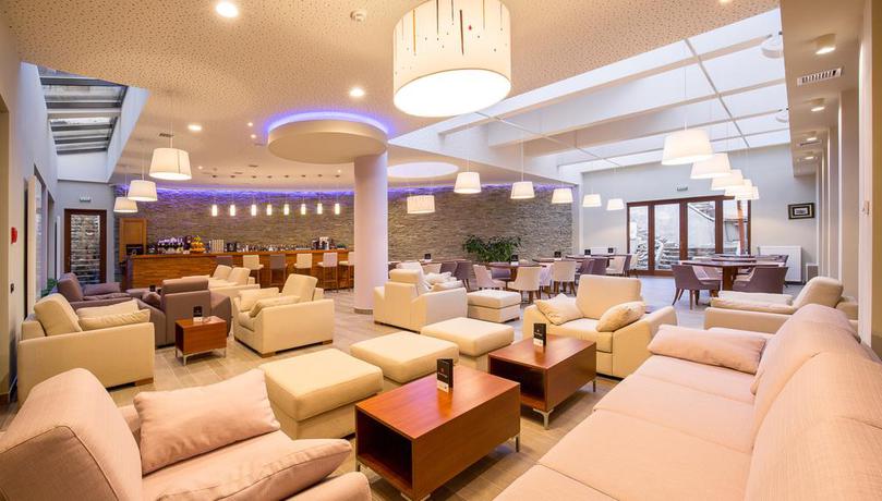 Imagen del bar/restaurante del Hotel Kolping, Brasov. Foto 6