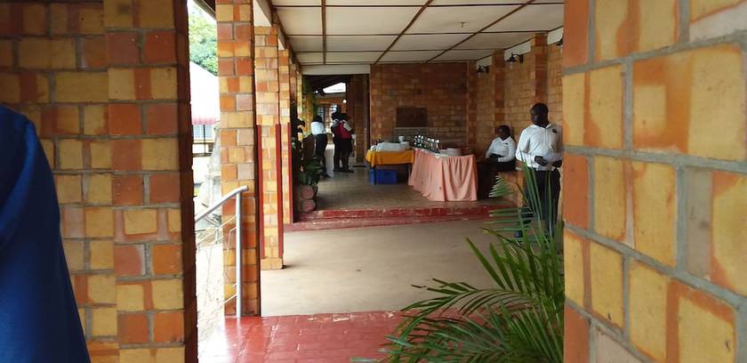 Imagen de los interiores del Hotel Kolping Hoima. Foto 16