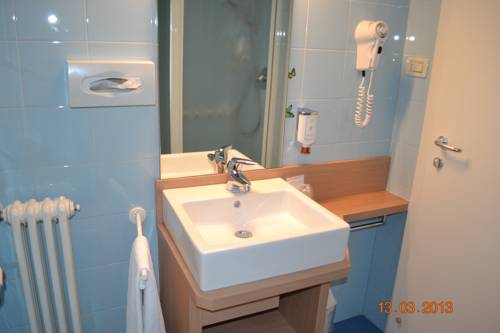 Imagen de la habitación del Hotel Kolping, Merano. Foto 12