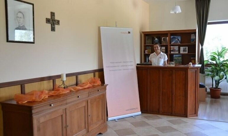 Imagen de los interiores del Hotel Kolpinghaus. Foto 33