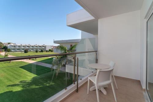 Imagen general del Hotel Kolymbia Beach by Atlantica. Foto 4