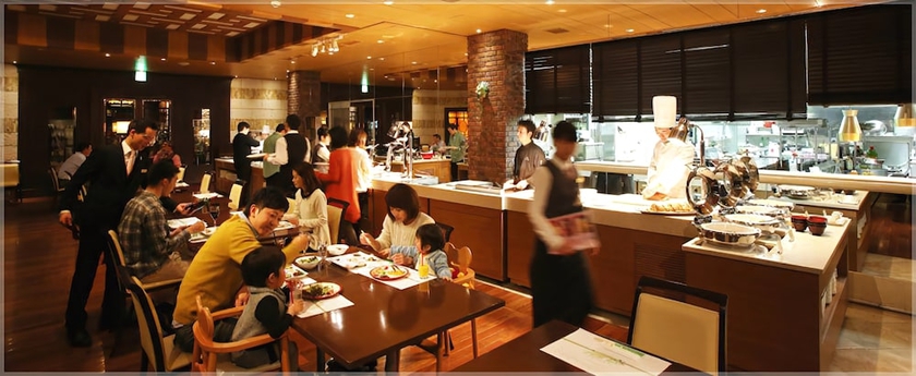 Imagen del bar/restaurante del Hotel Komagane Kogen Resort Linx. Foto 3