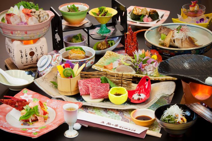 Imagen del bar/restaurante del Hotel Komagatake Grand. Foto 8