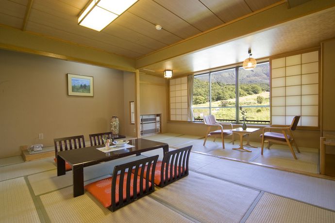 Imagen de la habitación del Hotel Komagatake Grand. Foto 17