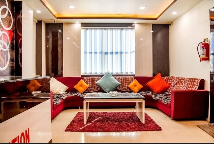 Imagen de la habitación del Hotel Komal Palace. Foto 5