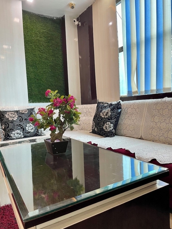 Imagen de los interiores del Hotel Komal Palace. Foto 13