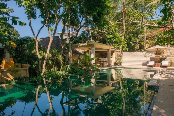 Imagen de los exteriores del Hotel Komaneka At Monkey Forest. Foto 12