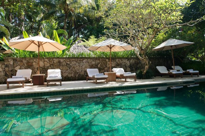 Imagen de la piscina del Hotel Komaneka At Monkey Forest. Foto 14