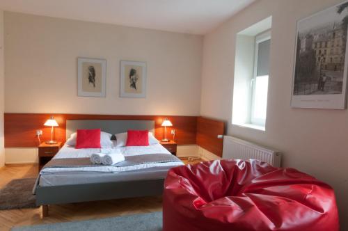 Imagen de la habitación del Hotel Komes. Foto 4