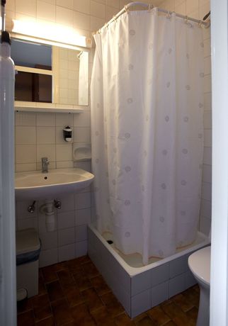 Imagen de la habitación del Hotel Komfort Plat&aacute;n. Foto 6
