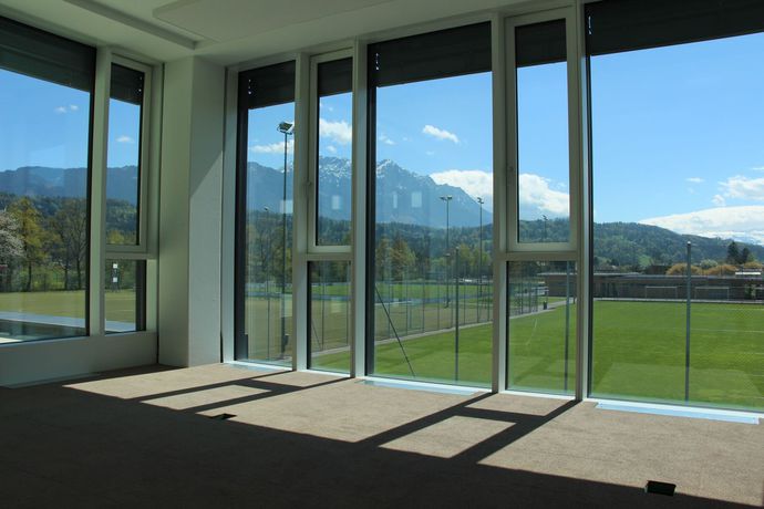 Imagen de los exteriores del Hotel Kommod. Foto 14