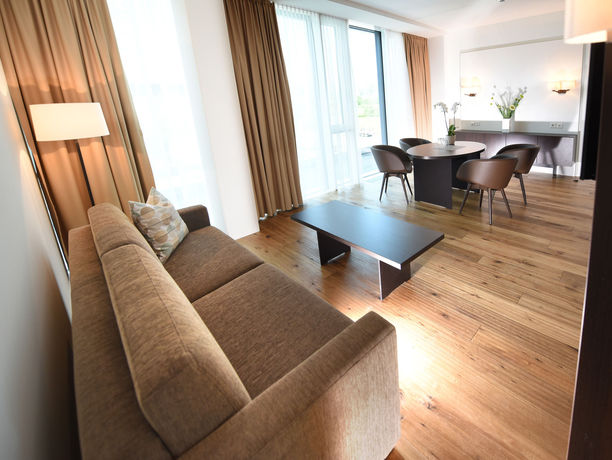 Imagen de los interiores del Hotel Kommod. Foto 16