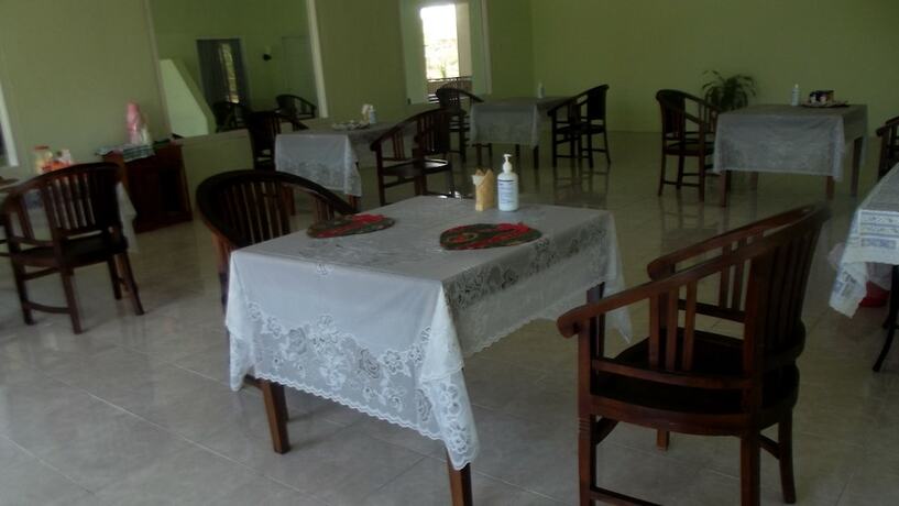 Imagen del bar/restaurante del Hotel Komodo Boutique. Foto 15