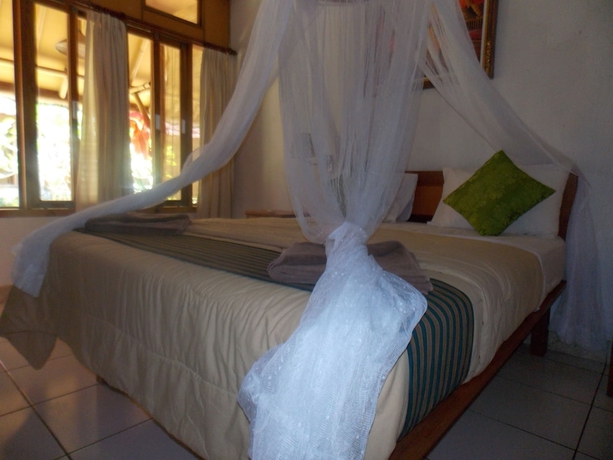 Imagen de la habitación del Hotel Komodo Lodge. Foto 10