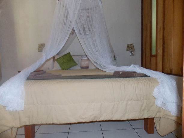 Imagen de la habitación del Hotel Komodo Lodge. Foto 17