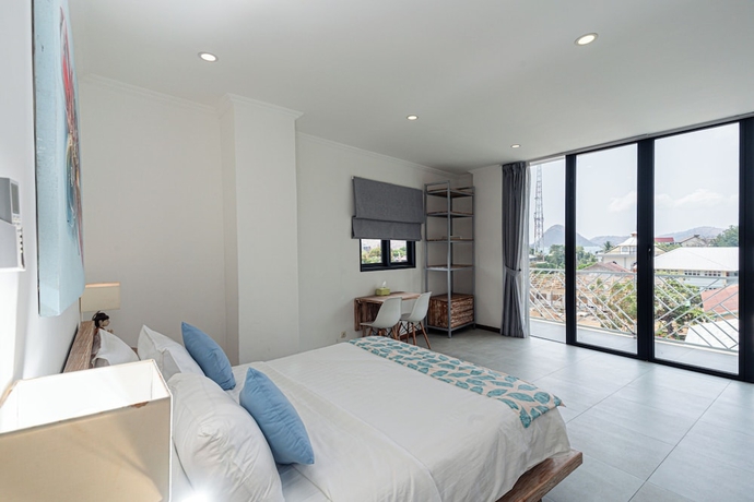 Imagen de la habitación del Hotel Komodo Suites Downtown. Foto 5