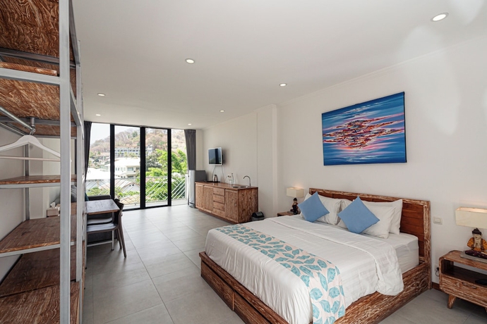 Imagen de la habitación del Hotel Komodo Suites Downtown. Foto 9