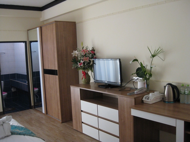 Imagen de la habitación del Hotel Komol Residence Bangkok. Foto 8
