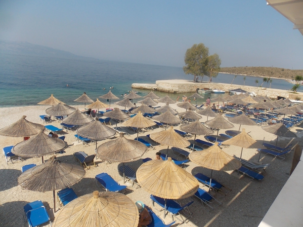 Imagen de los exteriores del Hotel Kompleks Joni. Foto 17