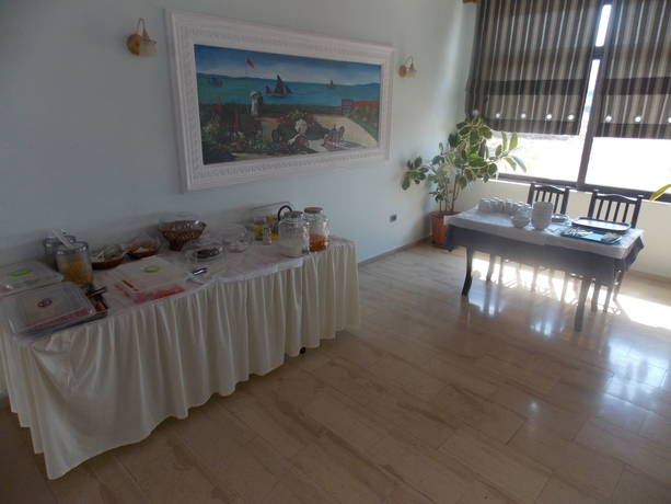 Imagen del bar/restaurante del Hotel Kompleks Joni. Foto 4